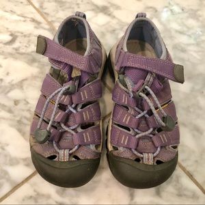 Keens girls size 13